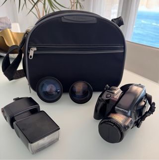 Olympus IS-2000: Cámara compacta