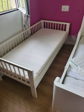 2 camas infantiles IKEA - blancas