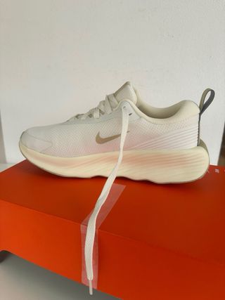 Zapatillas Nike Promina - 39 Beige