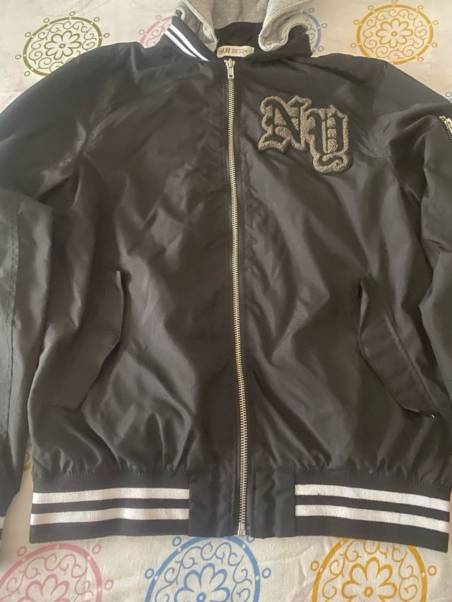Cazadora negra H&M niño