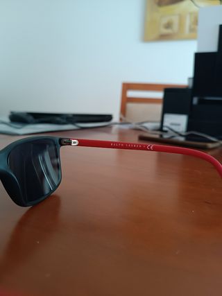 Óculos Polo Ralph Lauren - Pretos c/Vermelho
