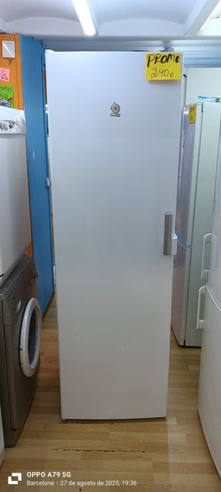 Congelador vertical Balay - 240€
NO FROST 