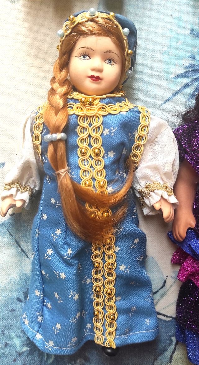 6 Muñecas Porcelana - Vestidos Trajes del Mundo