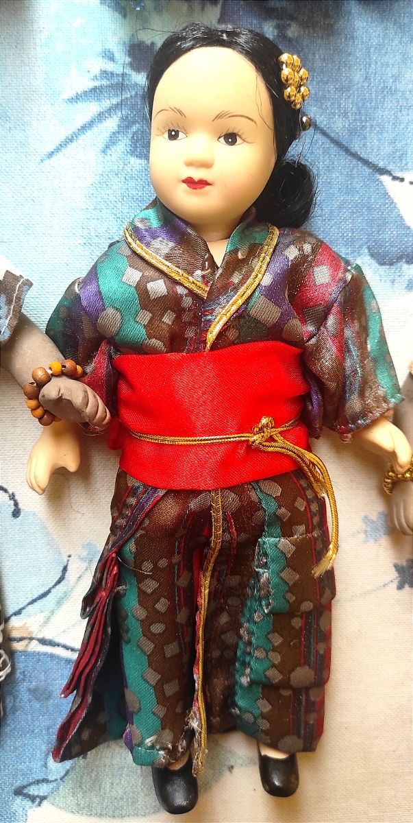 6 Muñecas Porcelana - Vestidos Trajes del Mundo