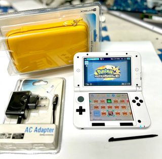 Nintendo 3DS XL bianca nera 64gb con giochi