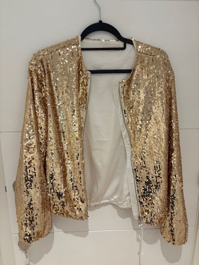 Chaquetilla dorada lentejuelas