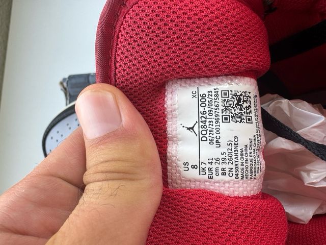 Nike Air Jordan 1 Mid - Gris/Negro