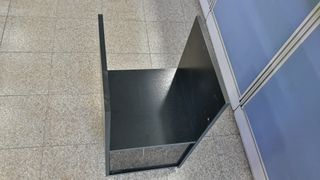 Mueble para equipo Musica con Puerta de cristal
