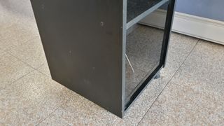Mueble para equipo Musica con Puerta de cristal