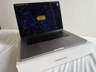 MacBook Pro 16" M1 - Apple