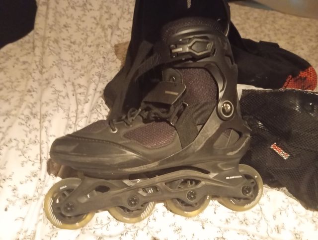Patines en línea adulto talla 43 con protecciones