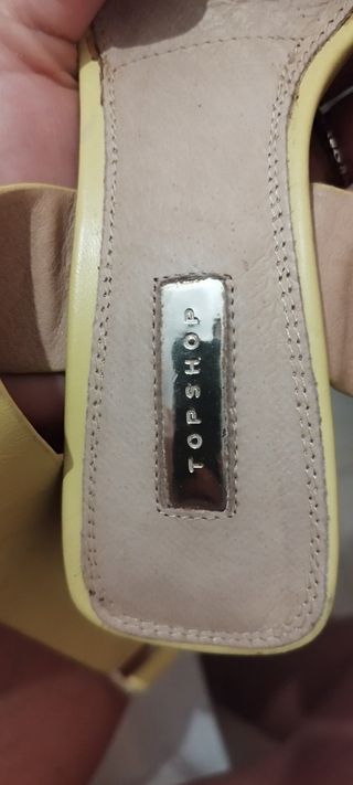 Sandalias tacón amarillo | Talla 36