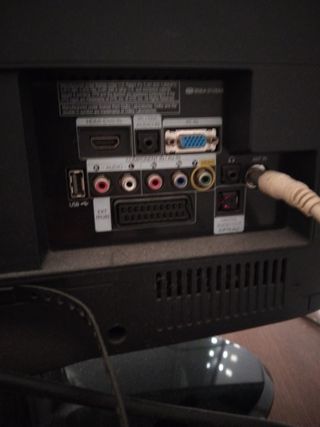 Tv Samsung modelo LE22c450E1W