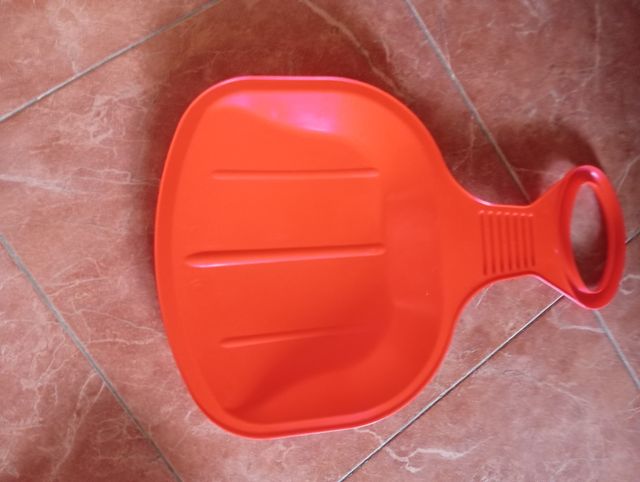 Trineos plásticos infantiles