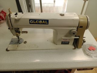 Máquina de coser antigua