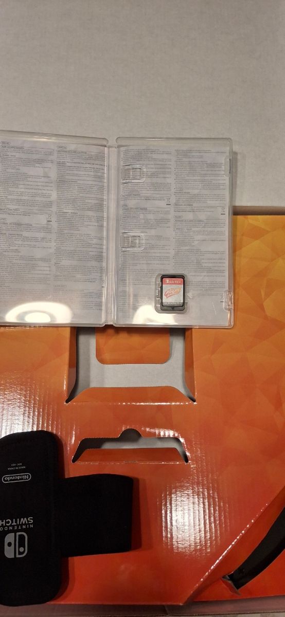 Nintendo Switch - Console