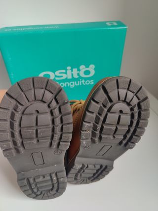 Talla 25 Botas piel Conguitos 