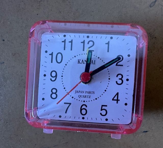 Reloj despertador KANTAI rosa