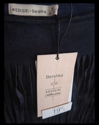 Minifalda negra Bershka flecos T-M