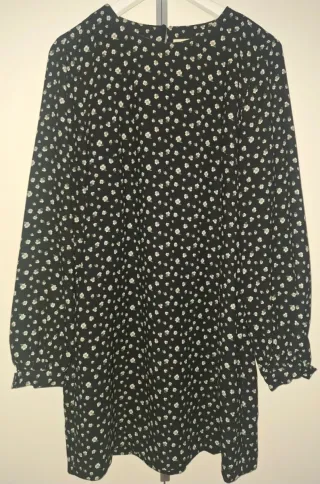 Cinco vestidos talla L