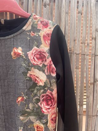 Sudadera BLANCO flores talla S con etiquetas 