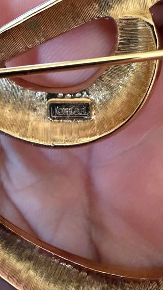 Spilla vintage cuori intrecciati con cristalli