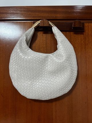 Bolso de mano malva de fiesta
