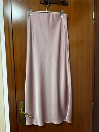 Falda larga satén rosa