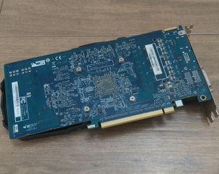 Placa gráfica Sapphire Radeon HD 6870 1GB DDR5