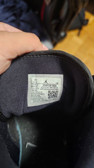 Air Jordan 1 Mid - Azul y Negro