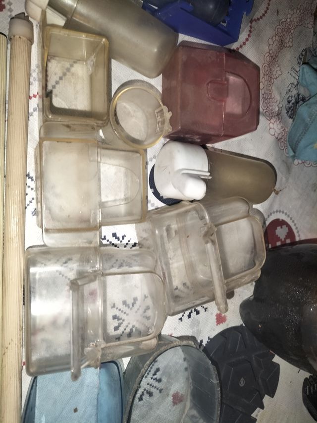 Accesorios pájaros jaulas 2 euros todo