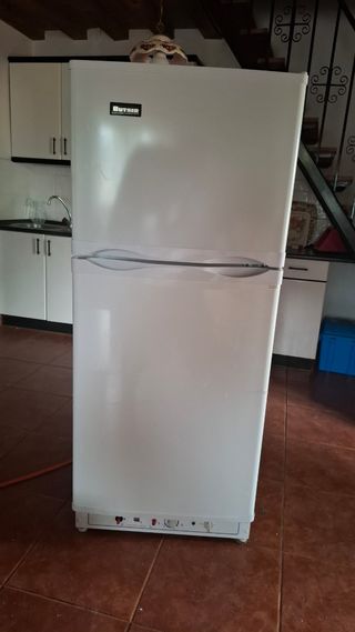 Frigorífico Butsir 