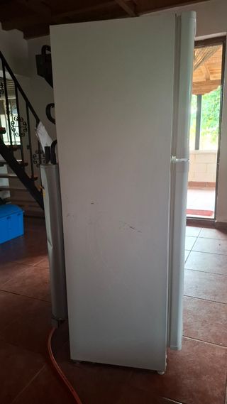 Frigorífico Butsir 