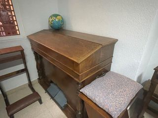 Órgano antiguo de madera