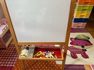 Pizarra doble infantil: Rotulador y tiza