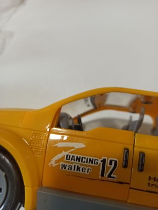 Coche salva-obstaculos.