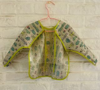 Babero manga larga Bumkins Cactus libre de BPA,...