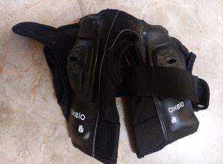 Patines en Linea Oxelo niño 37-40 y protector mano