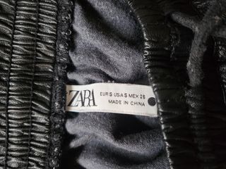 Pantalones cuero Zara negros