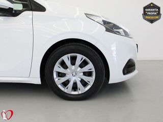 Peugeot 208 BlueHDi 73kW (100CV) Active