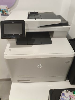 Impresora HP Color LaserJet Pro M477fdw