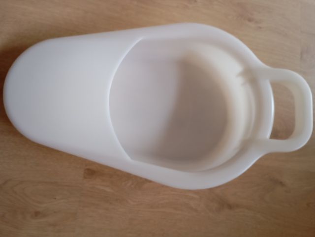 Bacinilla Orinal cuña anatómico. Marca Joya.