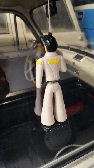Muñeco Elvis vintage para coche
