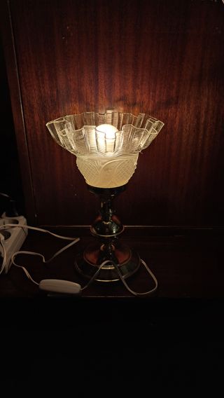 Lámpara de mesilla, pie dorado