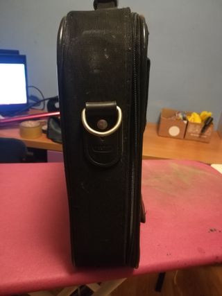Maletín Belkin portátil