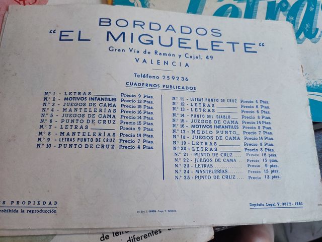 7 antiguas revistas letras bordado