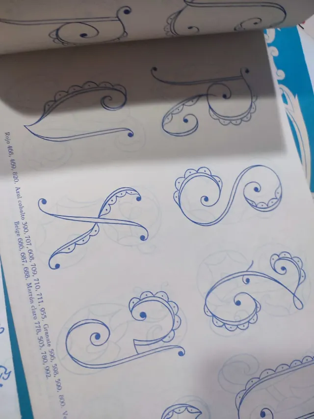 7 antiguas revistas letras bordado