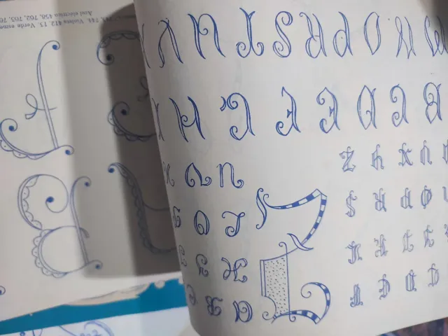 7 antiguas revistas letras bordado