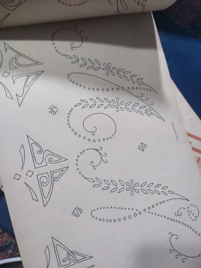 7 antiguas revistas letras bordado