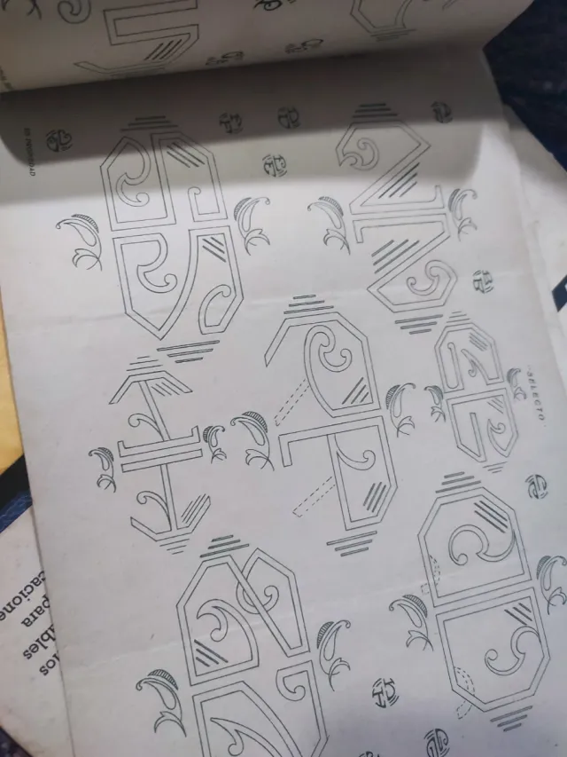 7 antiguas revistas letras bordado